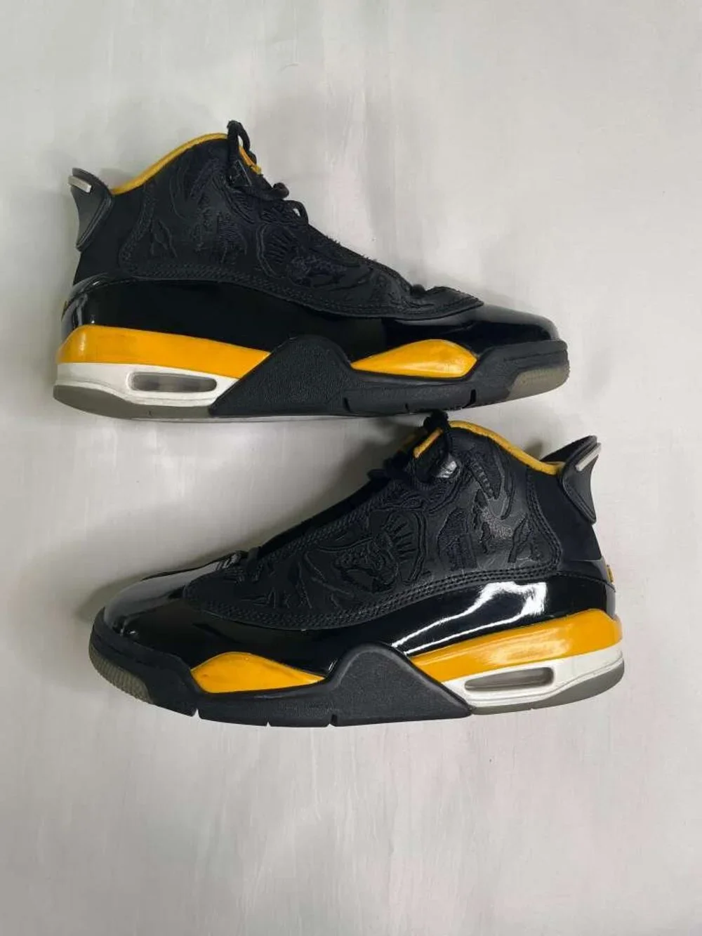 Jordan Dub Zero GS Taxi Black White Size 5Y Youth Sneakers